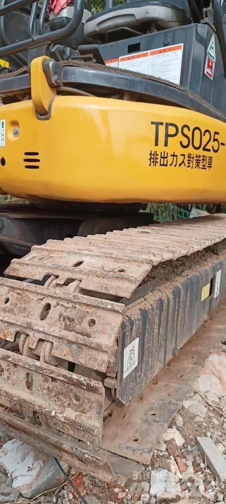 Komatsu PC35 小型挖土機/掘鑿機<7t(小型挖掘機)