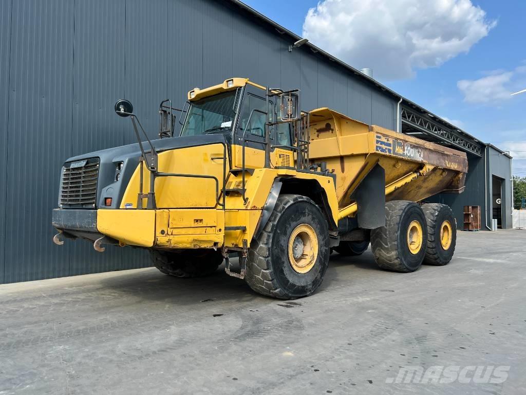 Komatsu HM400-3 鉸接式起吊車