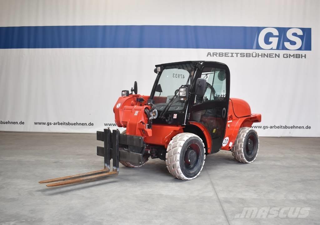 JCB 520-40 4WS 伸縮臂操作車