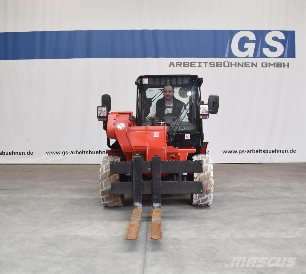 JCB 520-40 4WS 伸縮臂操作車