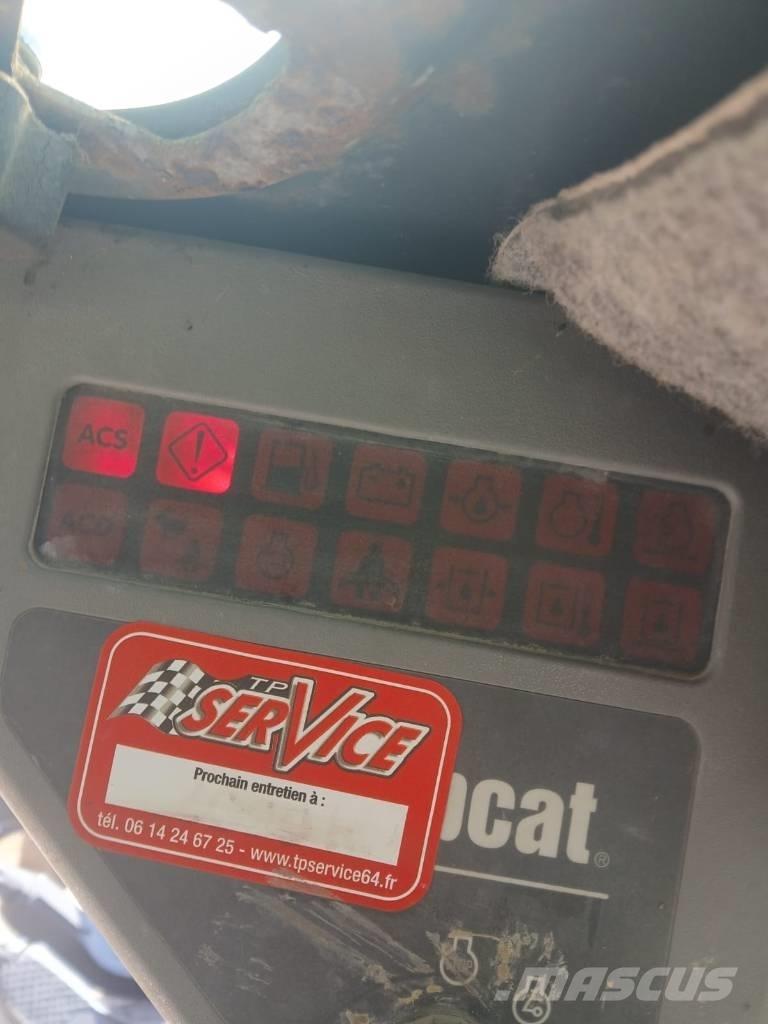 Bobcat T 190 推土機