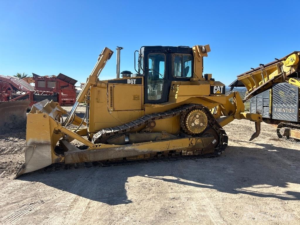 CAT D 6 T XL 履帶推土機