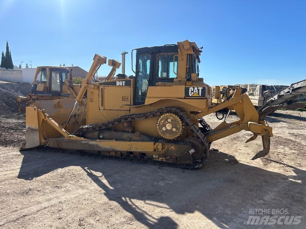 CAT D 6 T XL 履帶推土機