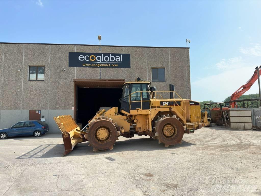 CAT 826H 廢棄物壓實機