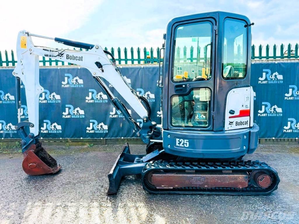 Bobcat E 25 小型挖土機/掘鑿機<7t(小型挖掘機)