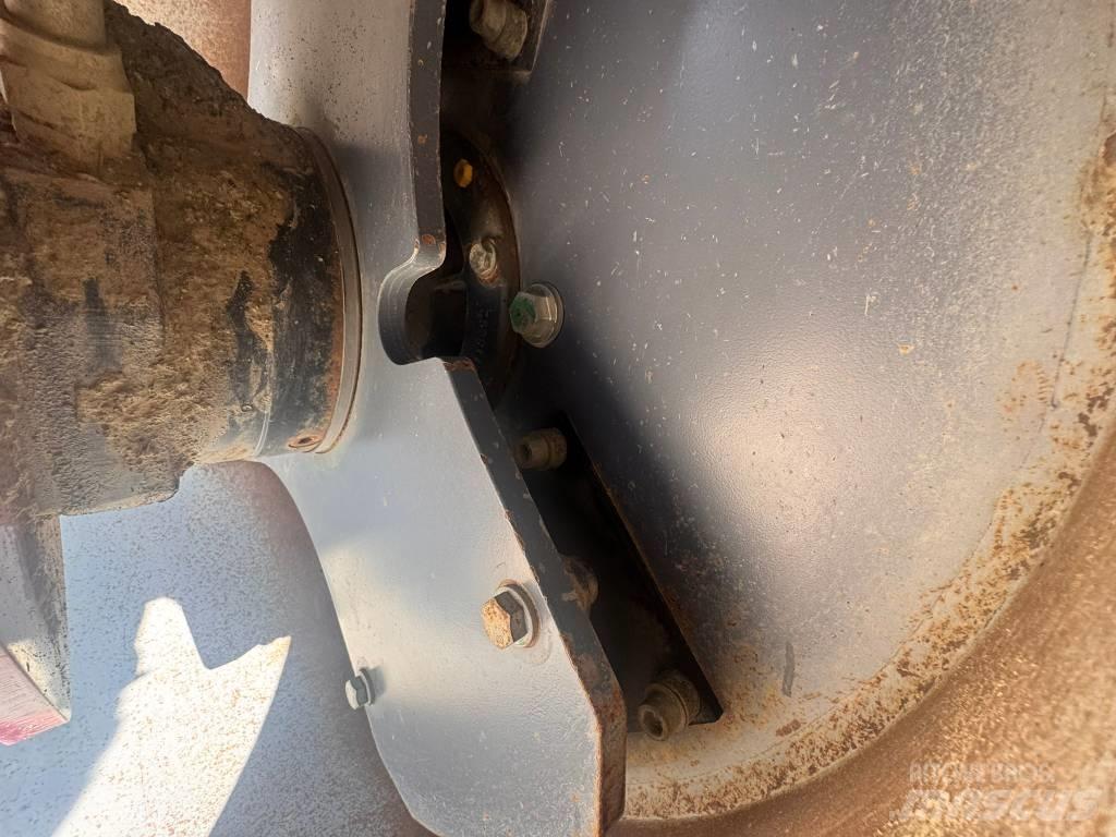 Dynapac CC 1300 雙輪滾壓機