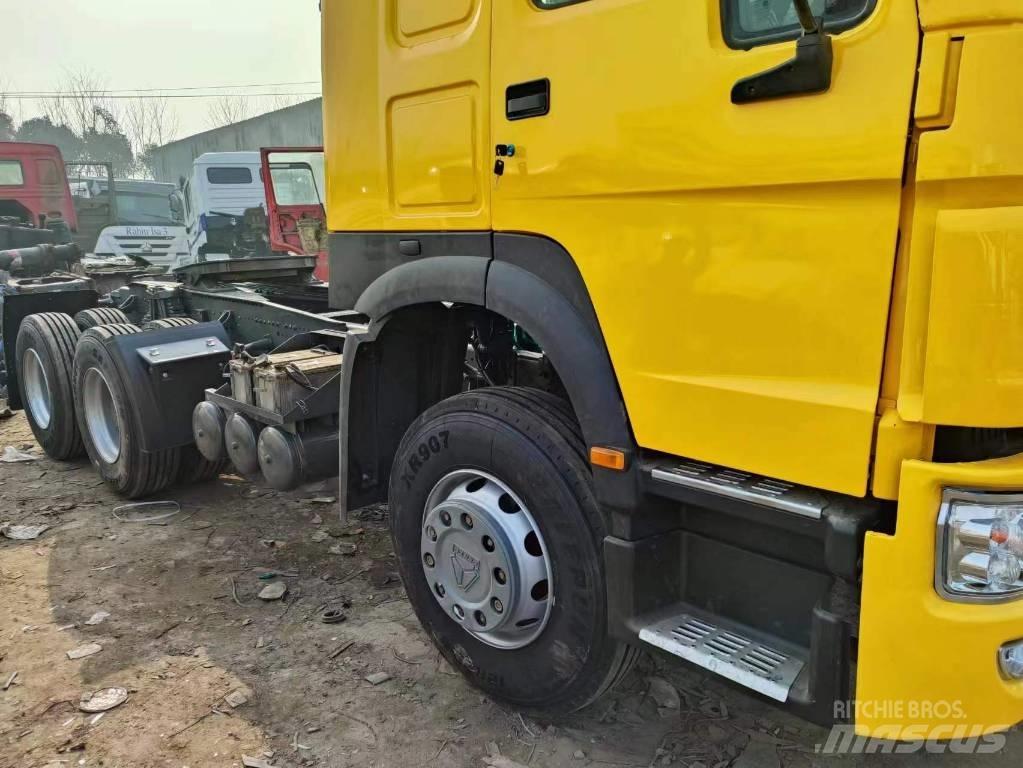 Howo Truck tractor 曳引機組件