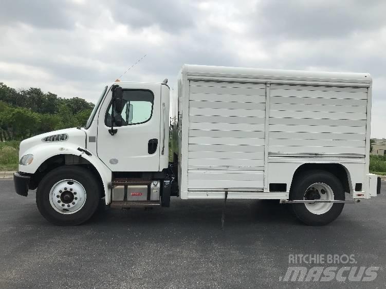 Freightliner M2 飲料運輸卡車