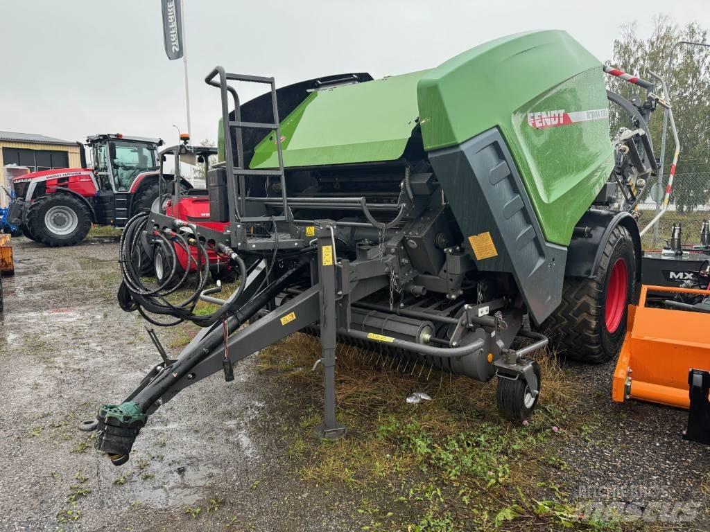 Fendt Rotana 130 F 圓型牧草打包機