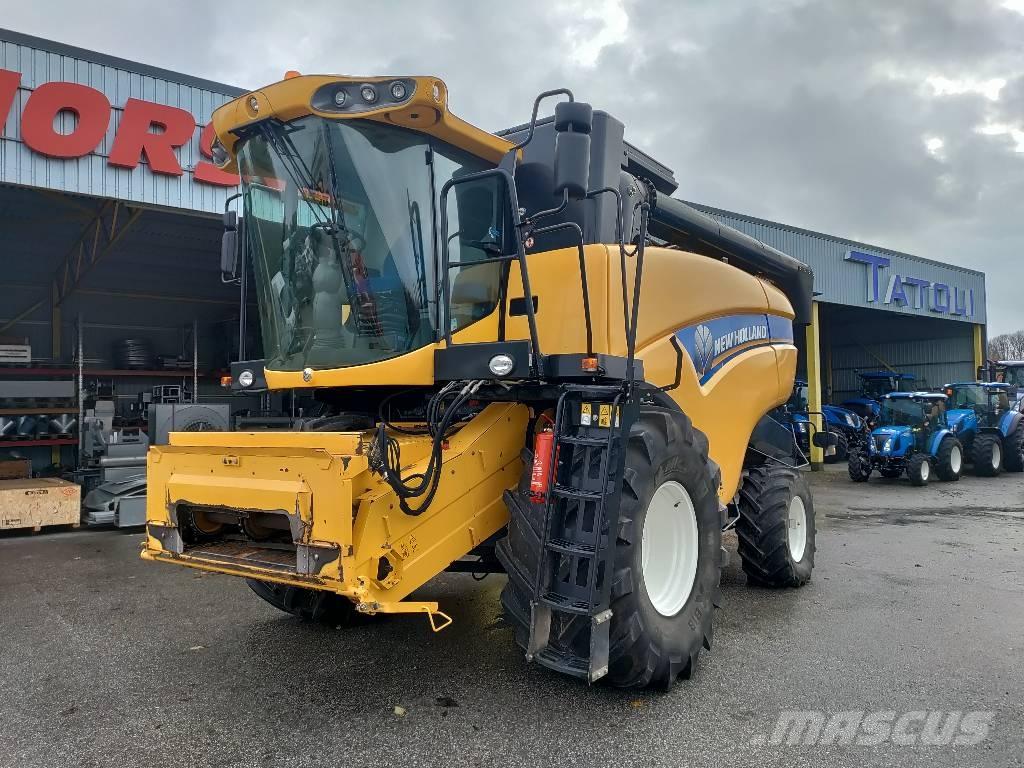 New Holland CX 5080 聯合收穫機