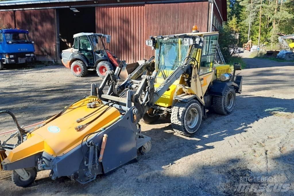 Wille 345 小型裝載機