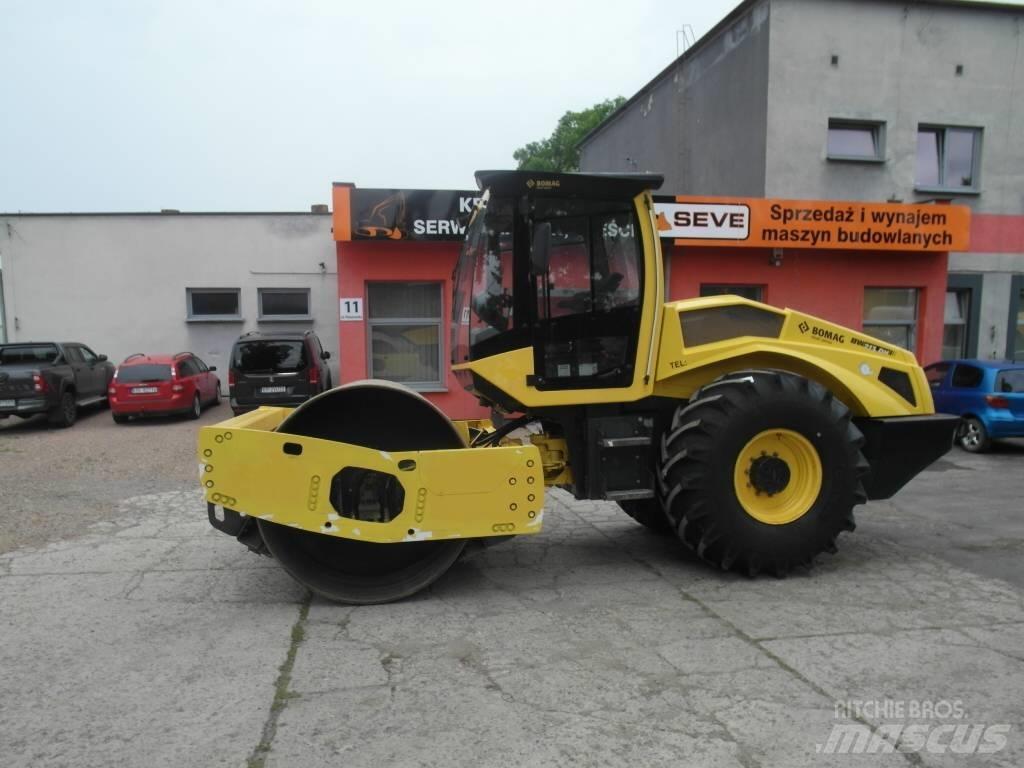 Bomag BW 213 DH-5 單輪滾壓機
