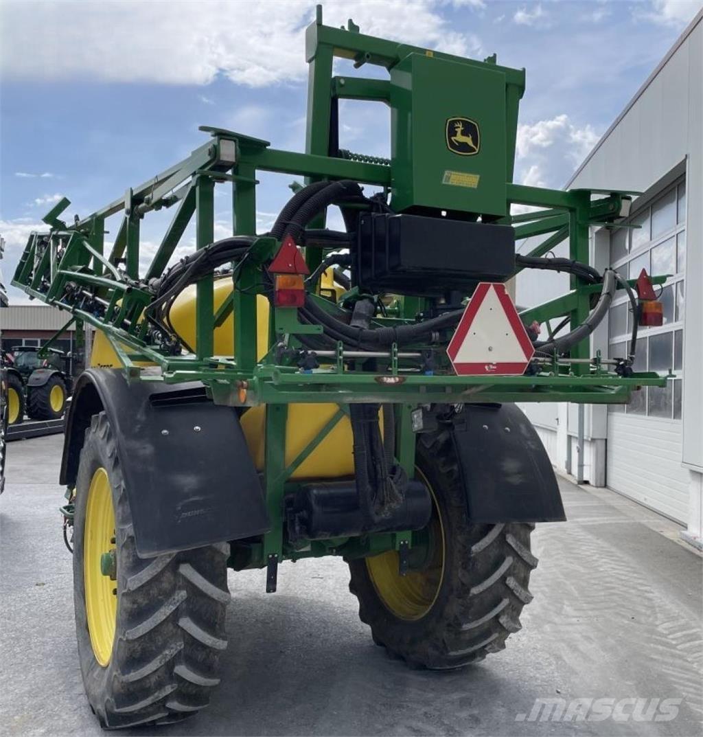 John Deere M 740 i 牽引式噴霧機
