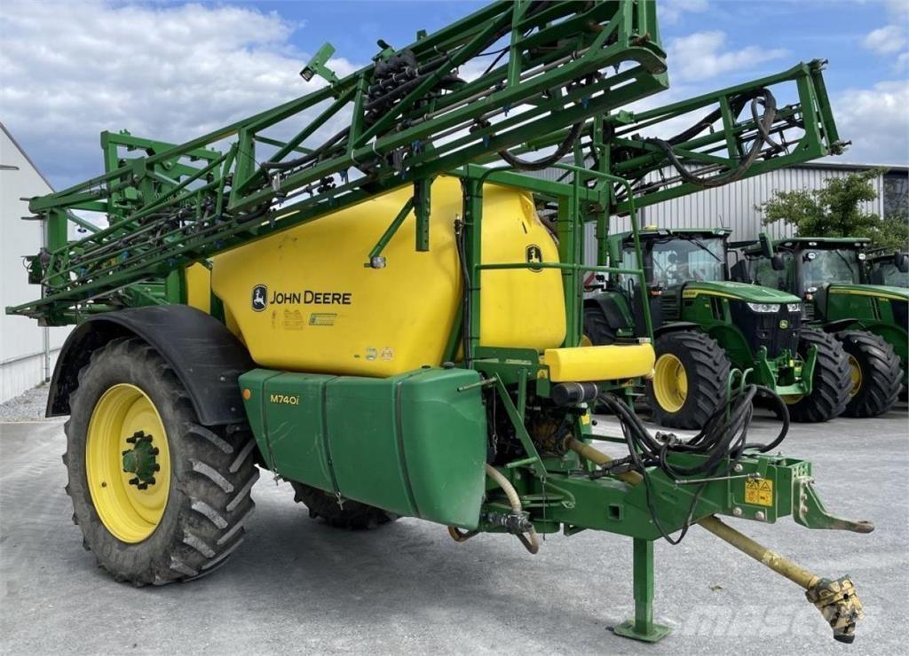 John Deere M 740 i 牽引式噴霧機