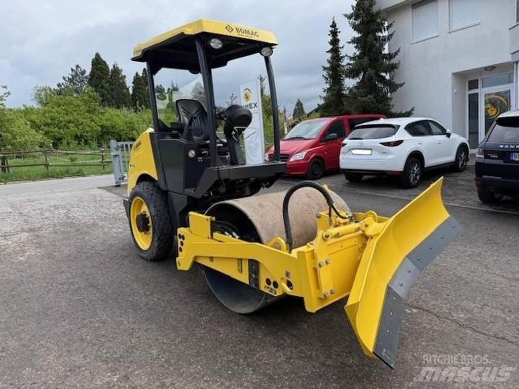Bomag 124 DH-5 單輪滾壓機