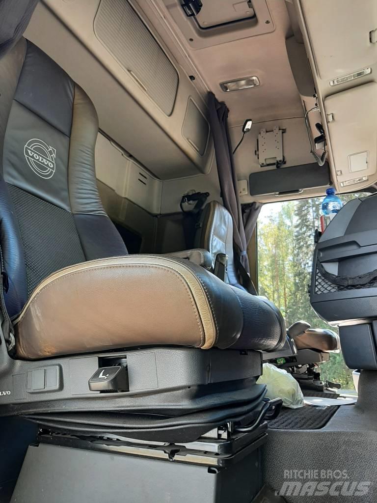 Volvo FH 16 木材貨車
