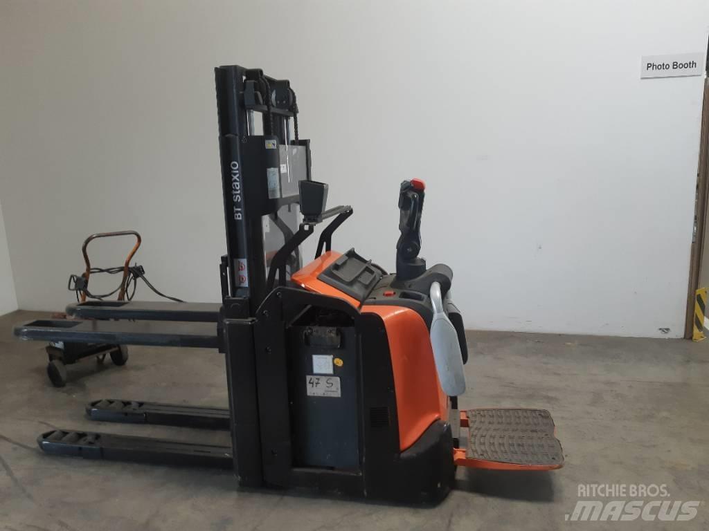 BT SPE 200 D 行走控制式堆積機