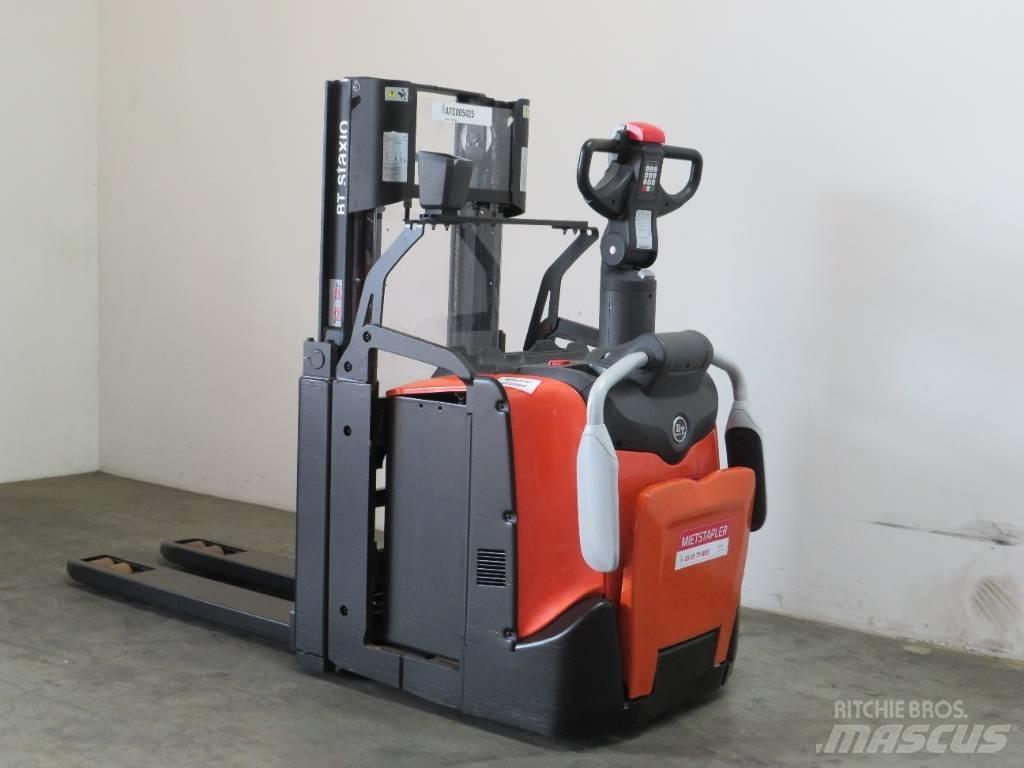 BT SPE 200 D 行走控制式堆積機