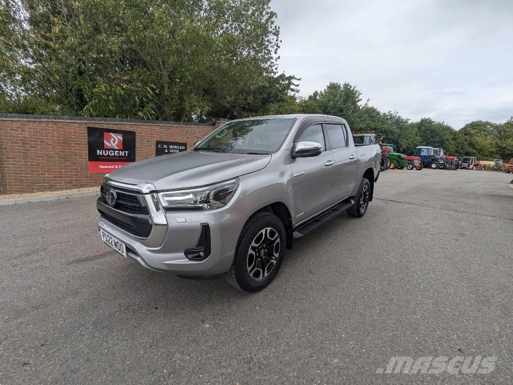 Toyota Hilux 皮卡.傳統半斗卡車/側卸板