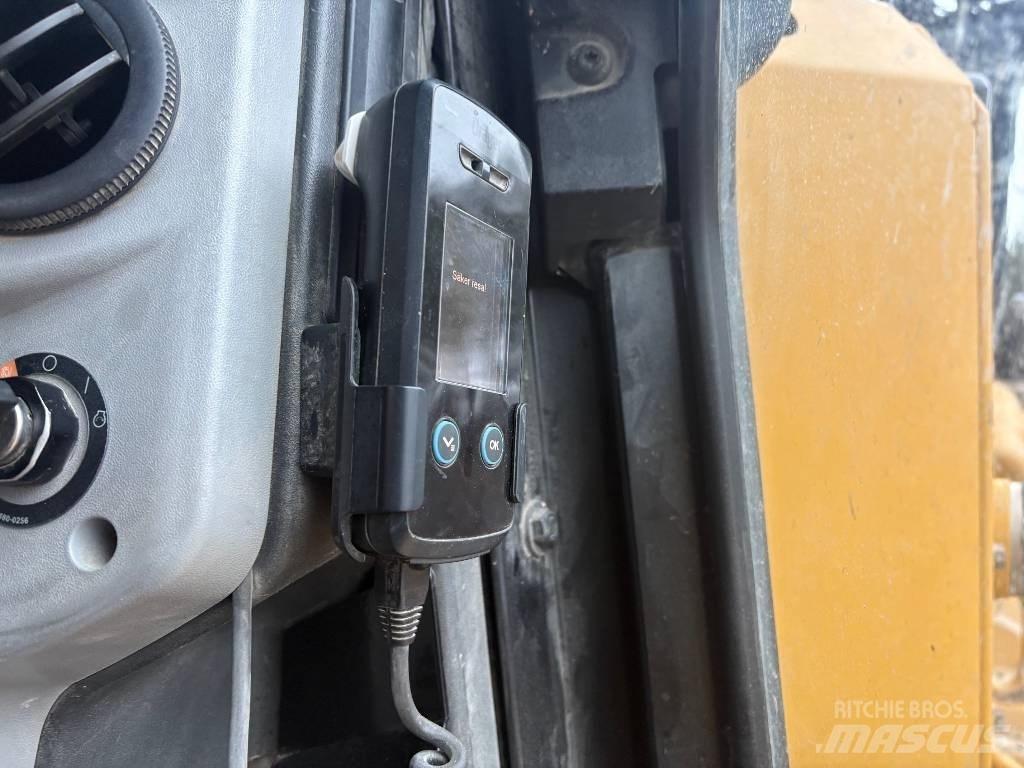 CAT D 6 T LGP 履帶推土機