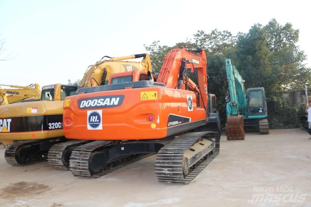 Doosan dx225 履帶式 挖土機/掘鑿機/挖掘機
