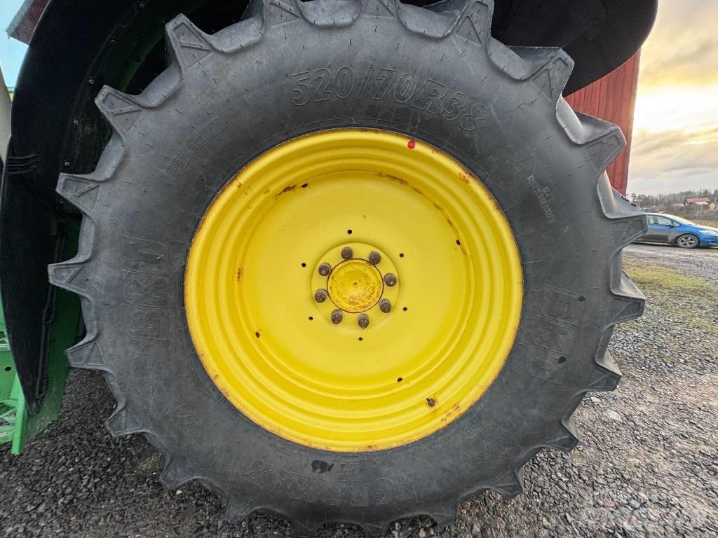 John Deere 6130 R 曳引機