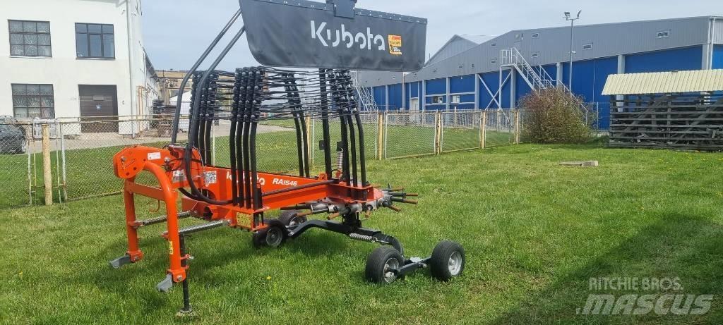 Kubota RA 1546 耙與翻草機
