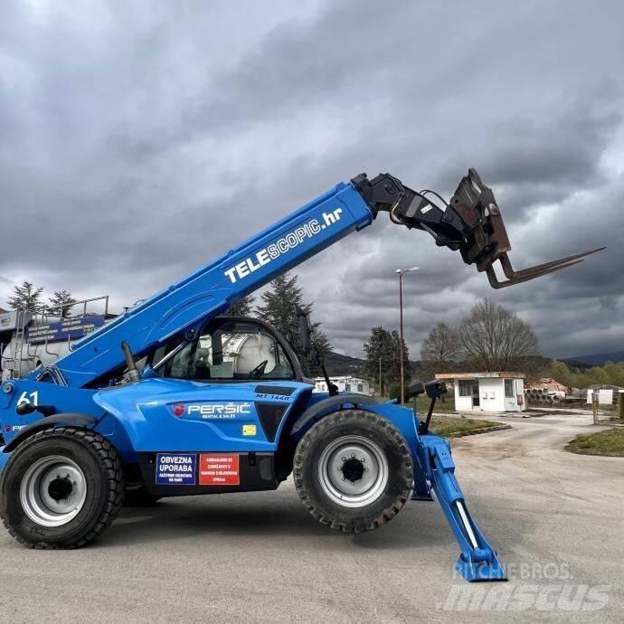 Manitou MT 1440 伸縮臂操作車