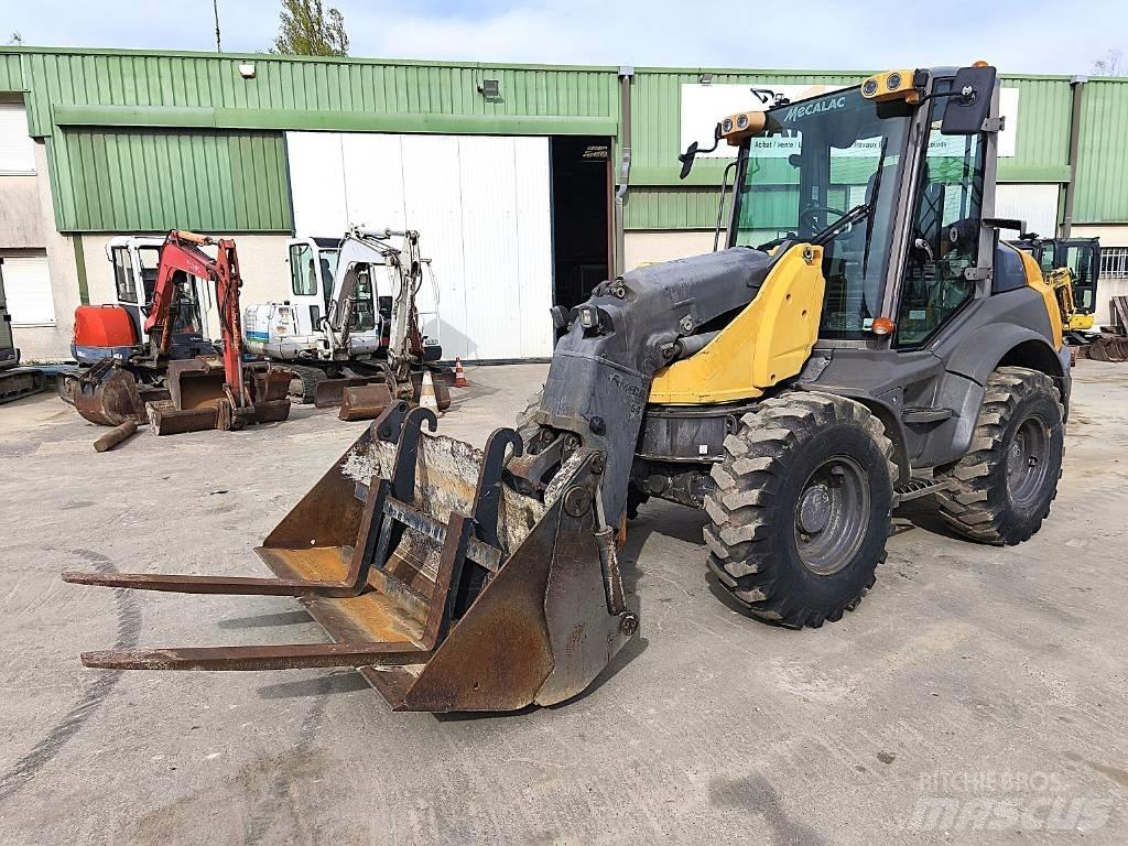 Mecalac AS 900 輪胎式裝載機