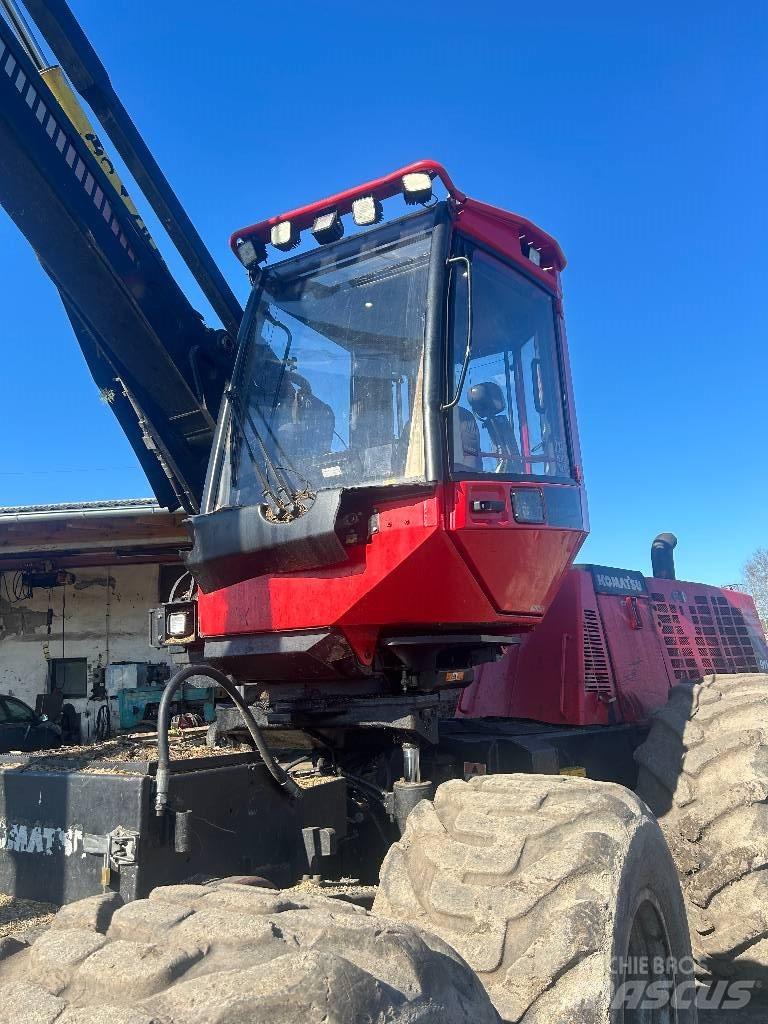 Komatsu 911.5 收穫機