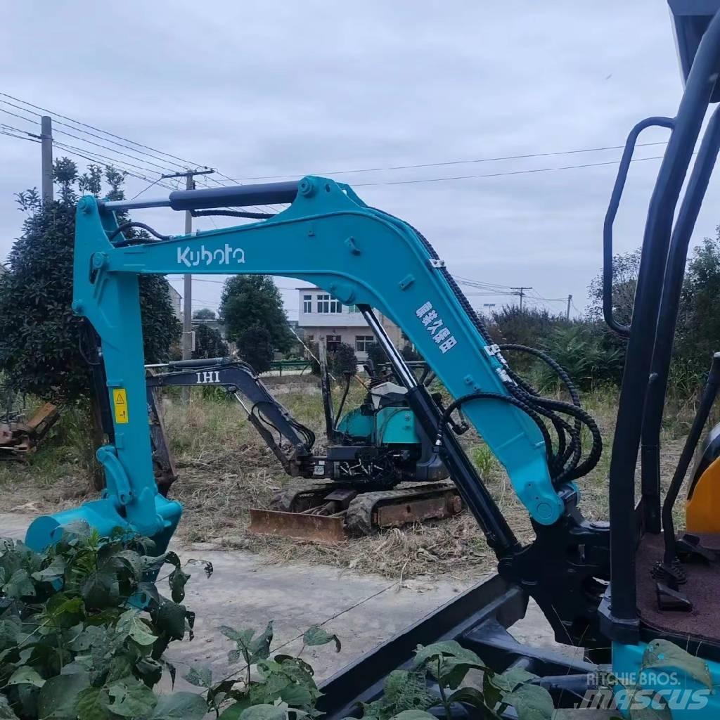 Kubota U 35 小型挖土機/掘鑿機<7t(小型挖掘機)