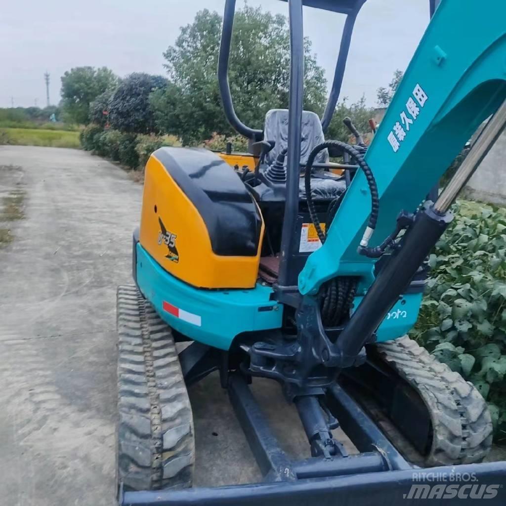 Kubota U 35 小型挖土機/掘鑿機<7t(小型挖掘機)
