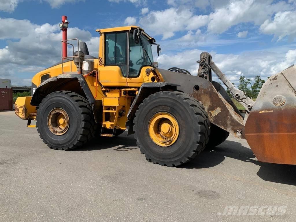 Volvo L 220 H 輪胎式裝載機