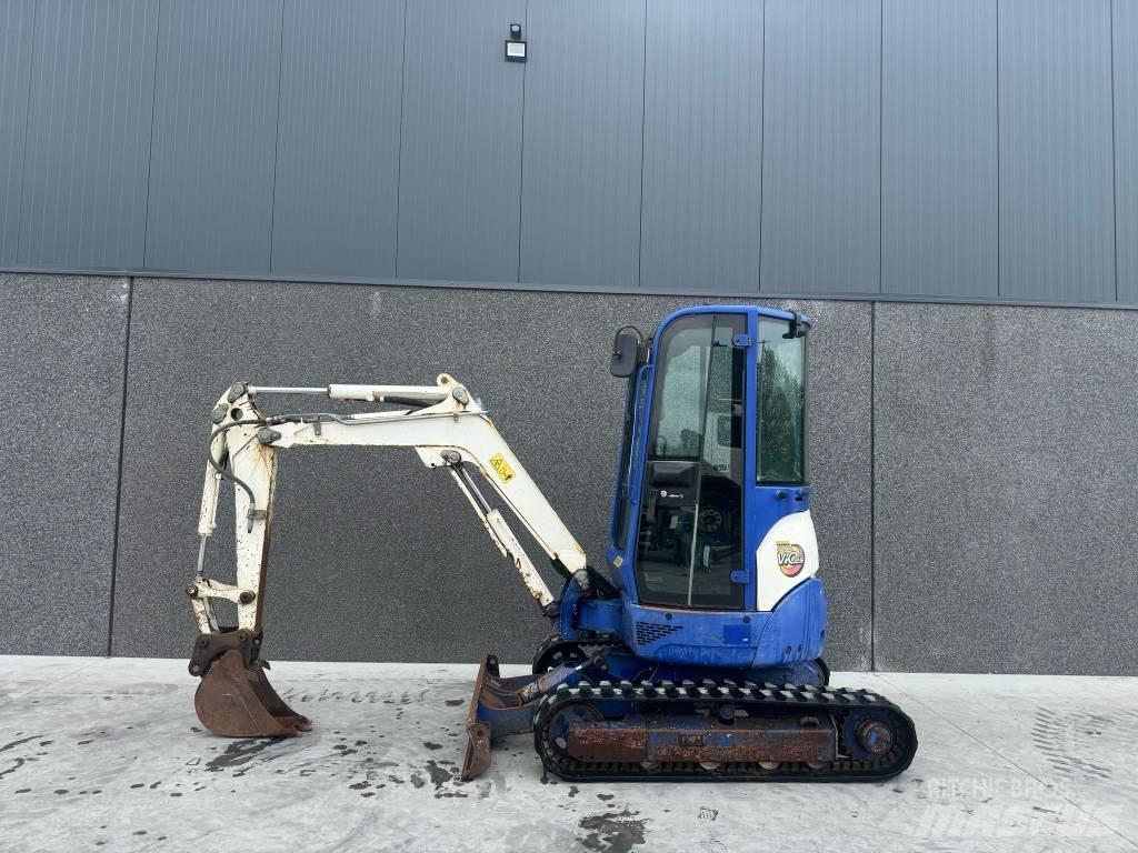 Yanmar Vio 25-4 小型挖土機/掘鑿機<7t(小型挖掘機)