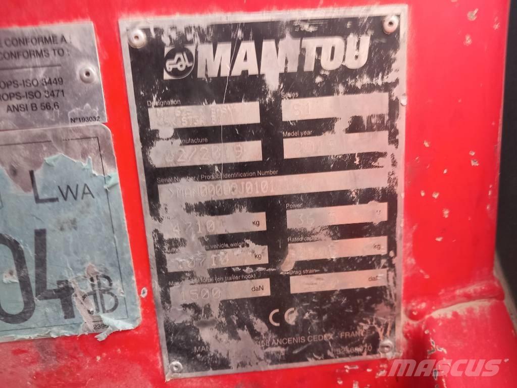 Manitou MT 625 伸縮臂操作車