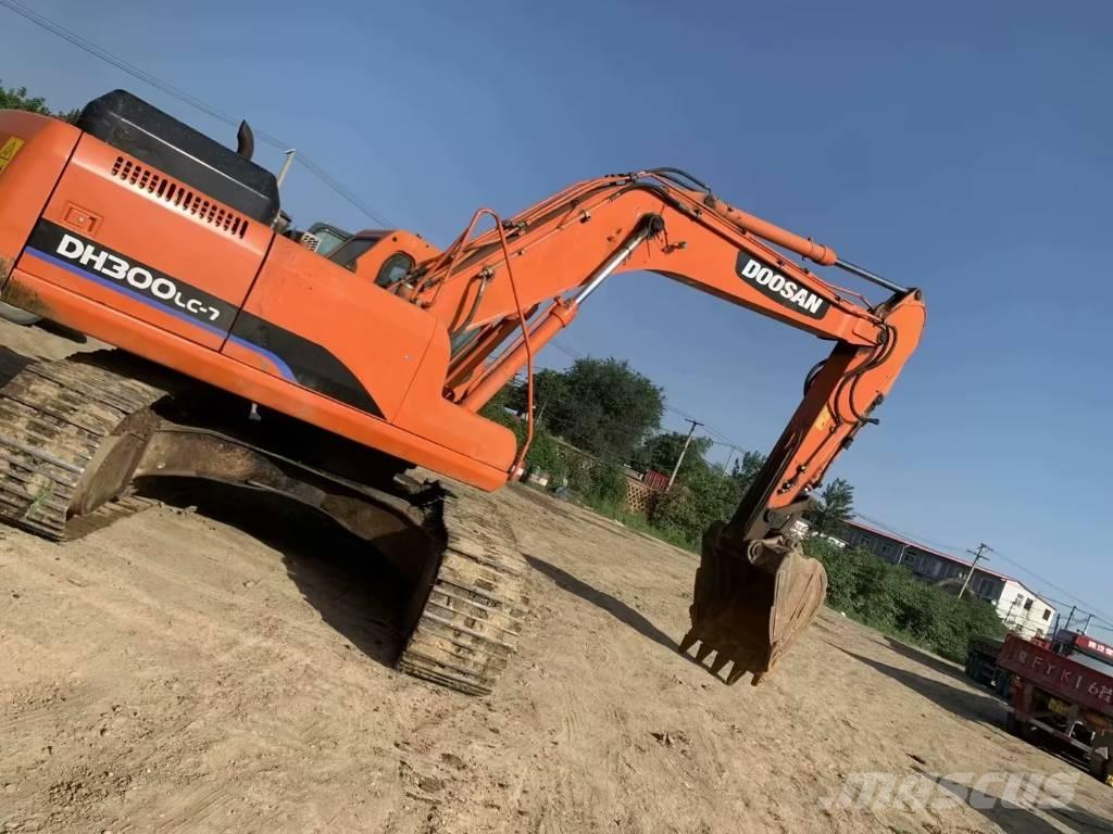 Doosan DH300 履帶式 挖土機/掘鑿機/挖掘機