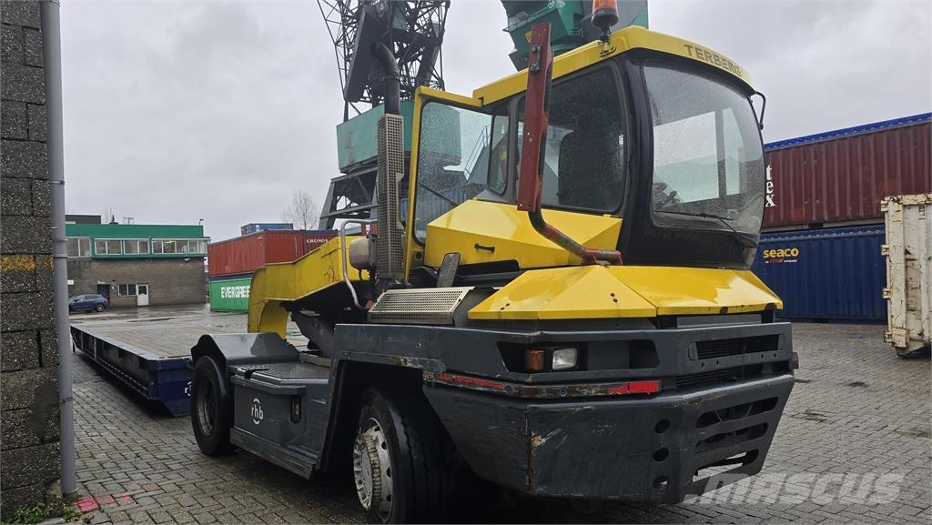 Terberg RT222 終端式曳引機