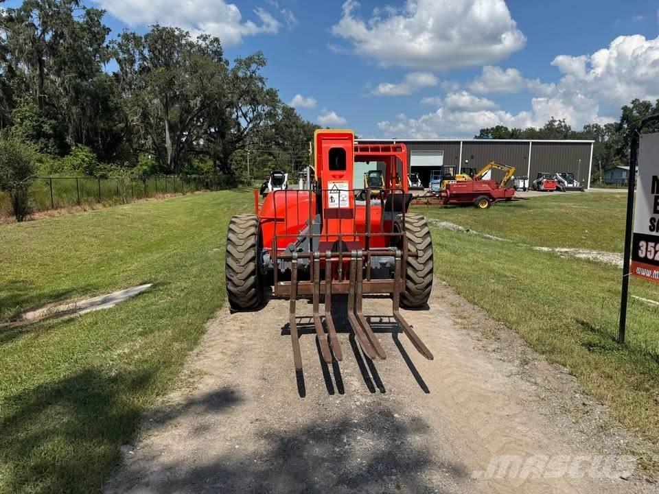 JLG G 6-42 伸縮臂操作車