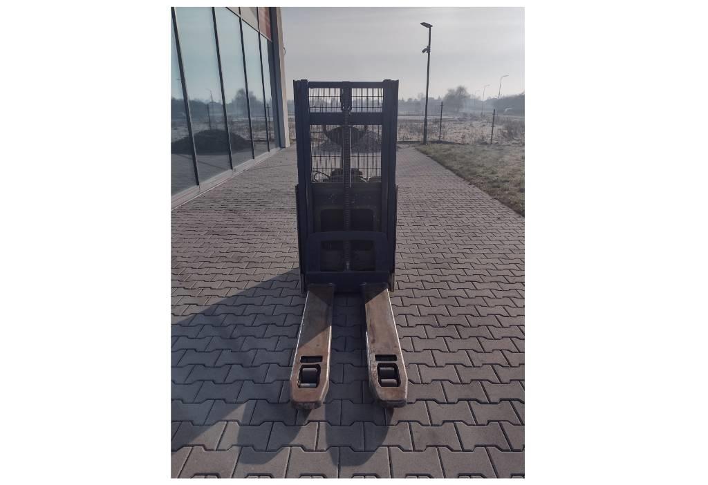 Jungheinrich EJD 220 行走控制式堆積機