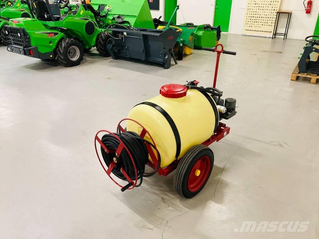 Hardi TR3-200 牽引式噴霧機