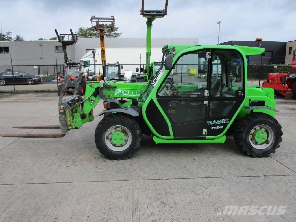 Merlo P25.6 (987) 伸縮臂操作車