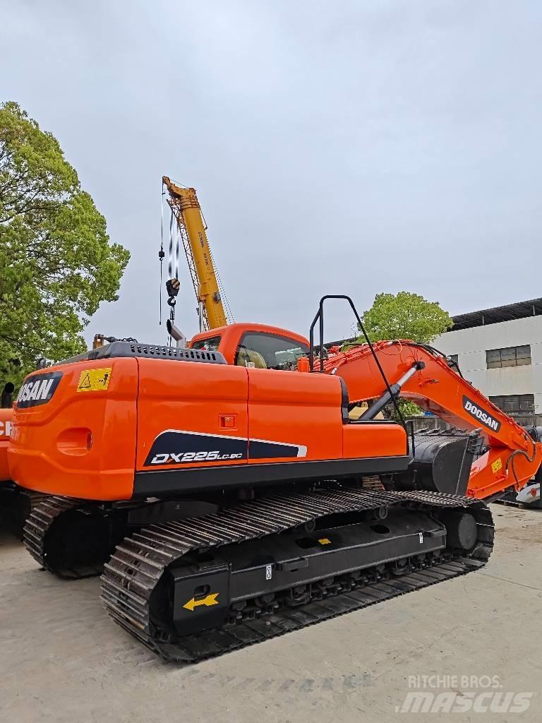 Doosan DX 225 LC-9C 履帶式 挖土機/掘鑿機/挖掘機