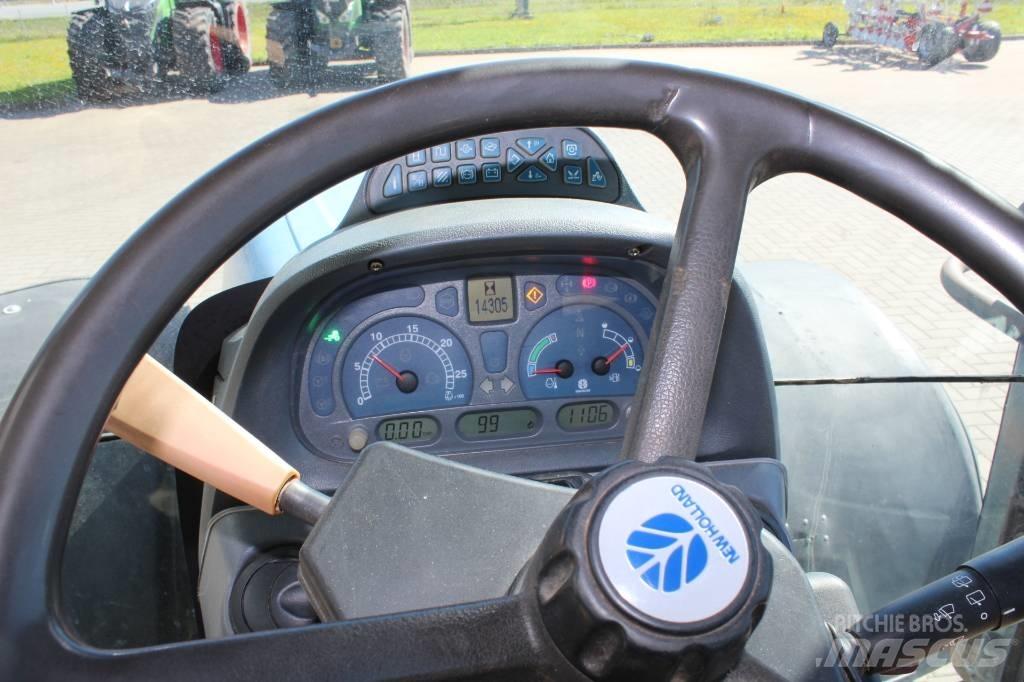 New Holland T 7060 曳引機