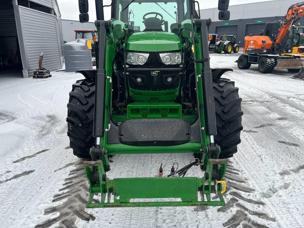 John Deere 6130 R 曳引機