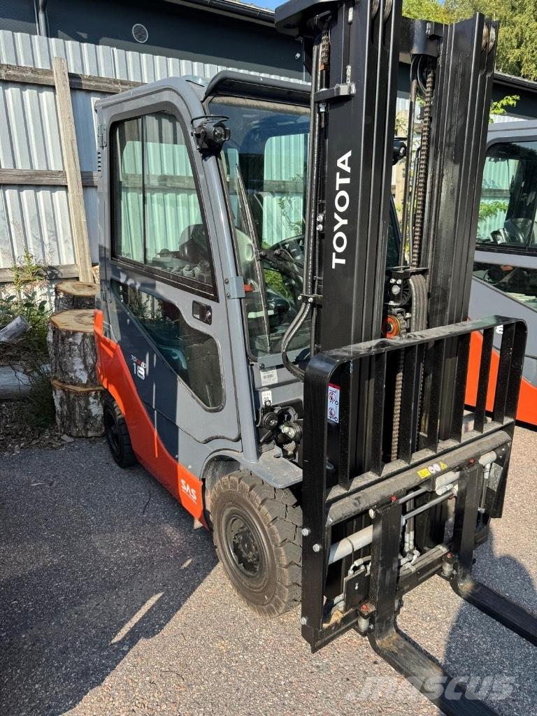 Toyota Tonero 18 柴油卡車