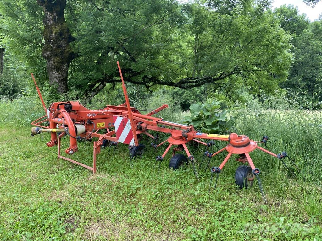 Kuhn GF6301MH 耙與翻草機