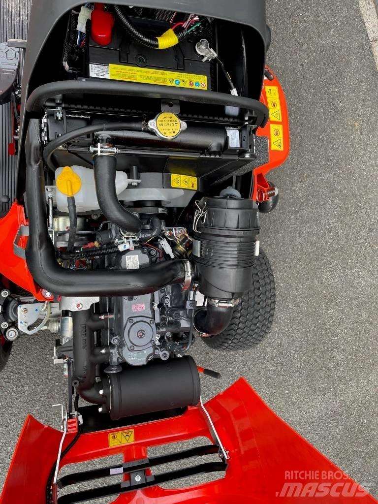 Kubota GR 2120 騎乘式割草機