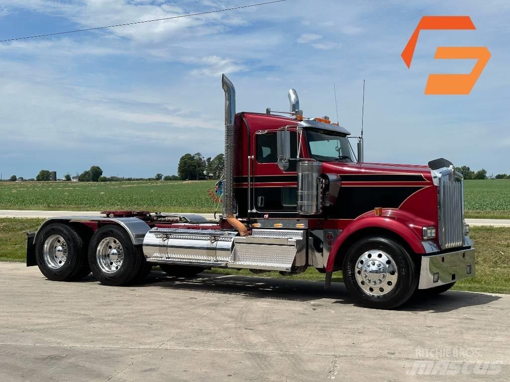 Kenworth W900 曳引機組件