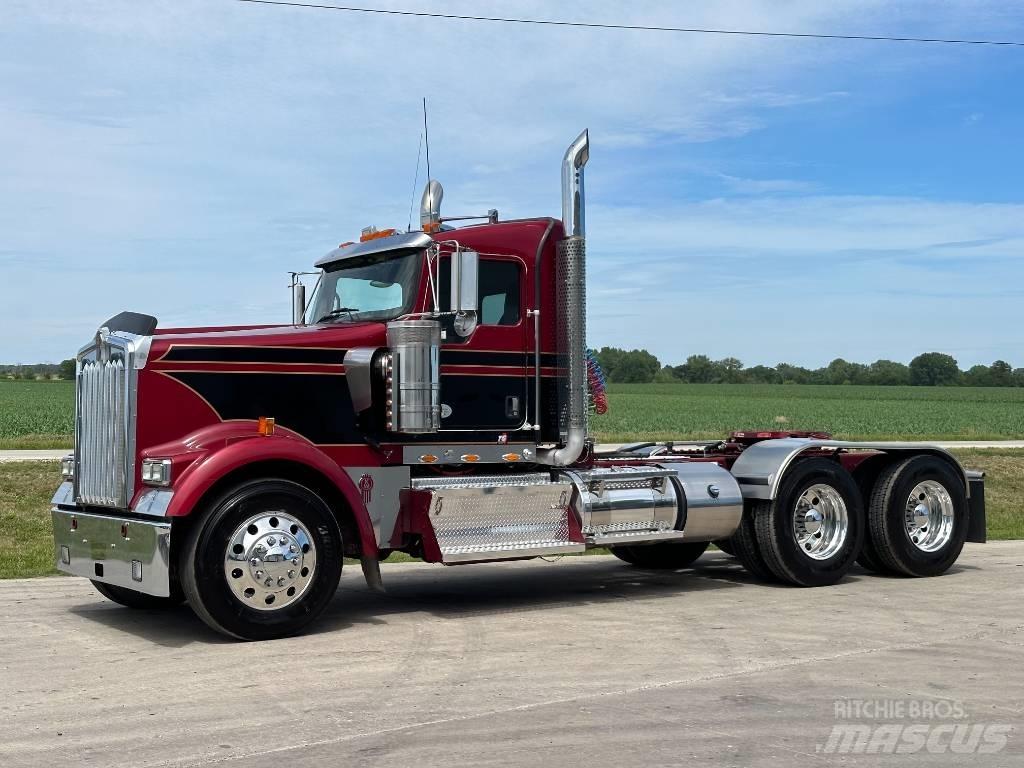 Kenworth W900 曳引機組件