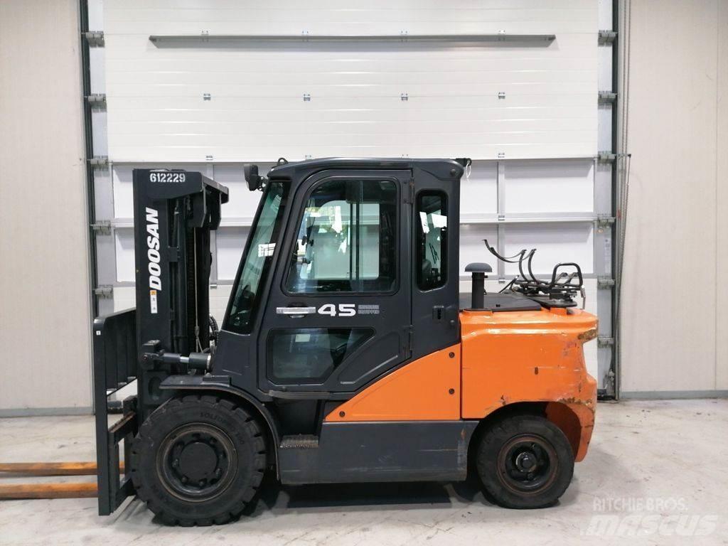 Doosan G45SC-7 液化石油氣LPG卡車